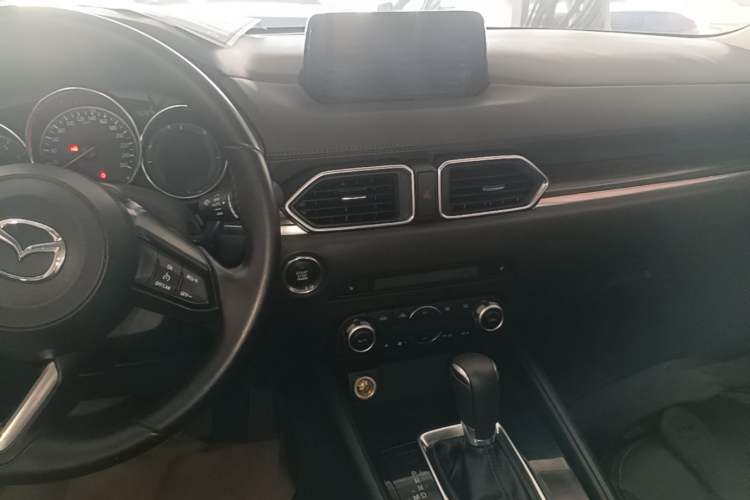 Used Mazda CX-5 2019 Cloud-Controlled Version 2.0L Automatic 2WD Smart Enjoyment Model China V Standard Audio And AC Panel