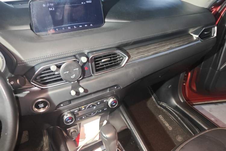 Used Mazda CX-5 2019 Cloud-Controlled Version 2.0L Automatic 2WD Smart Enjoyment Model China VI Standard Audio And AC Panel