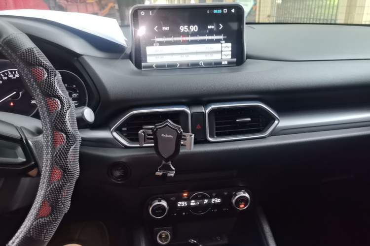 Used Mazda CX-5 2019 Cloud-Controlled Version 2.0L Automatic Two-Wheel Drive Comfort Model China VI Standard Audio And AC Panel