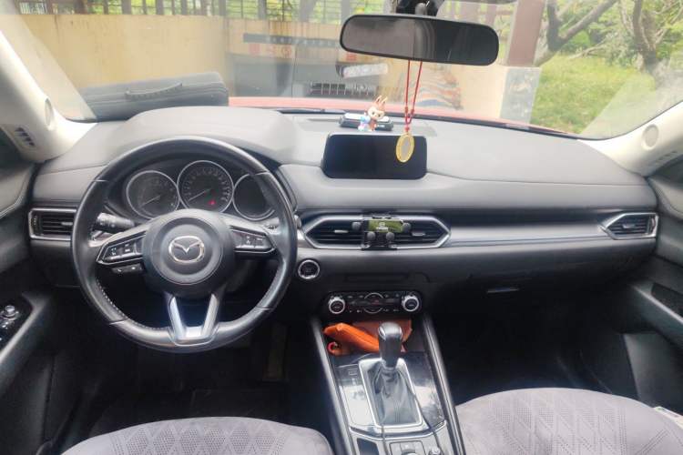 Used Mazda CX-5 2019 Cloud-Controlled Version 2.0L Automatic 2WD Smart Style China V Standard Center Console