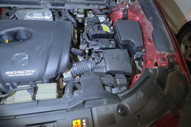 Used Mazda CX-5 2019 CloudControl Version 2.0L Automatic 2WD Smart Style China VI Standard Engine Bay Left