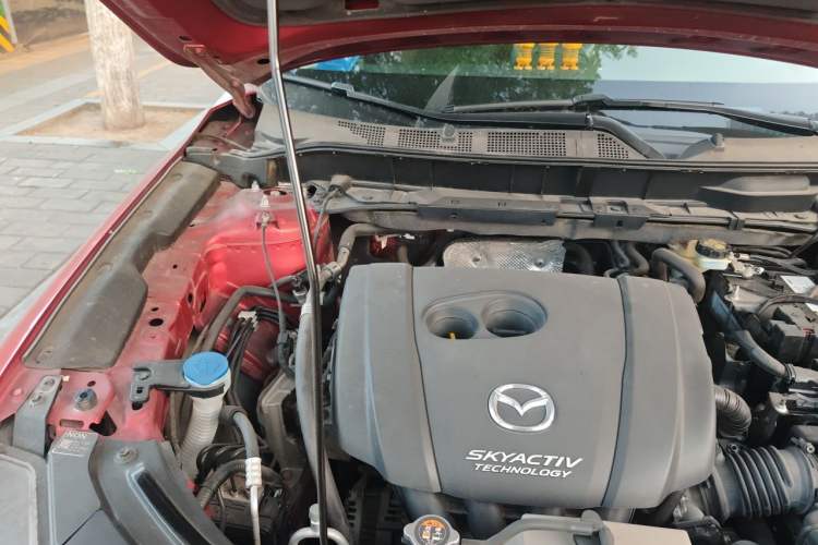 Used Mazda CX-5 2019 Cloud-Controlled Version 2.0L Automatic 2WD Smart Enjoyment Model China VI Standard Engine Bay Right
