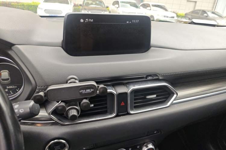 Used Mazda CX-5 2019 Cloud-Controlled Version 2.5L Automatic 4x4 ZhiZun Model China V Standard Audio And AC Panel