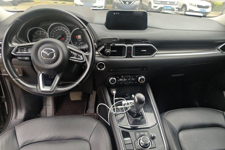Used Mazda CX-5 2019 Cloud-Controlled Version 2.5L Automatic 4x4 ZhiZun Model China V Standard Center Console