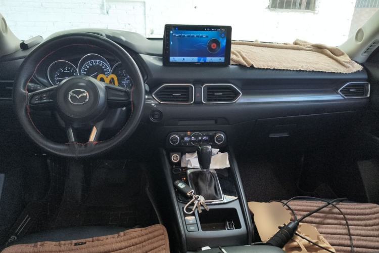 Used Mazda CX-5 2019 Cloud-Controlled Version 2.0L Automatic Two-Wheel Drive Comfort Model China VI Standard Center Console