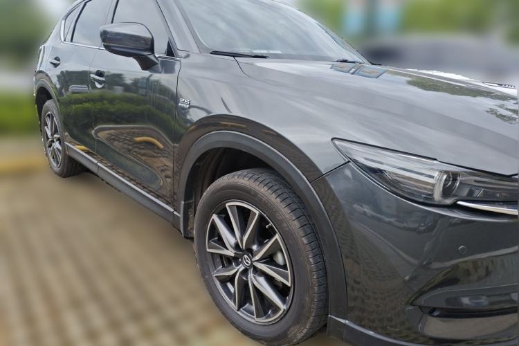 Used Mazda CX-5 2019 Cloud-Controlled Version 2.5L Automatic 4x4 ZhiZun Model China V Standard Front Right 45 Deg
