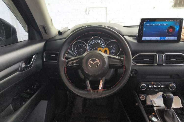 Used Mazda CX-5 2019 Cloud-Controlled Version 2.0L Automatic Two-Wheel Drive Comfort Model China VI Standard Steering Wheel