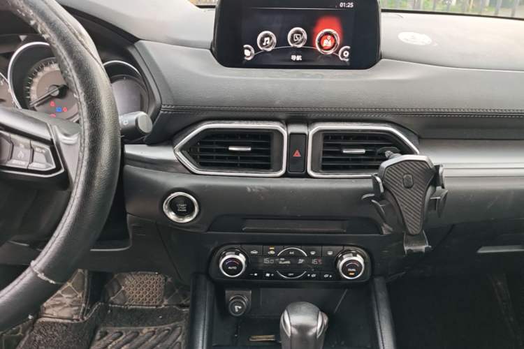 Used Mazda CX-5 2019 Cloud-Controlled Version 2.0L Automatic 2WD Smart Style China V Standard Audio And AC Panel