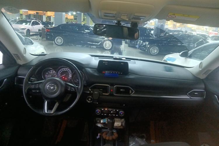 Used Mazda CX-5 2019 Cloud-Controlled Version 2.0L Automatic 2WD Smart Enjoyment Model China VI Standard Center Console