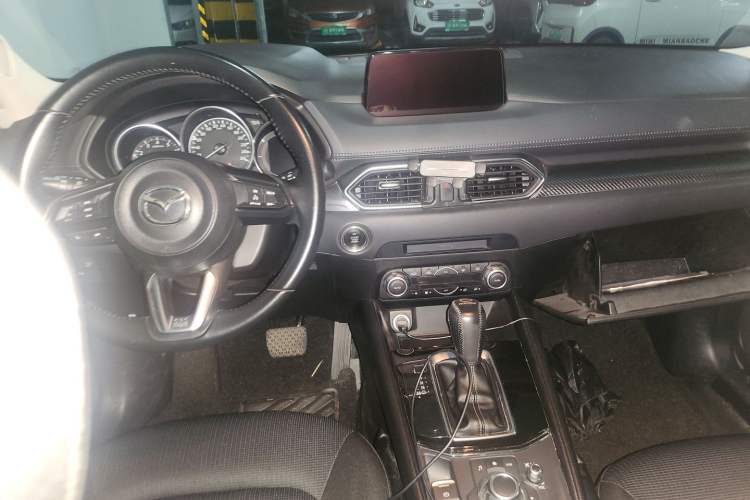 Used Mazda CX-5 2019 Cloud-Controlled Version 2.0L Automatic 2WD Smart Style China V Standard Center Console
