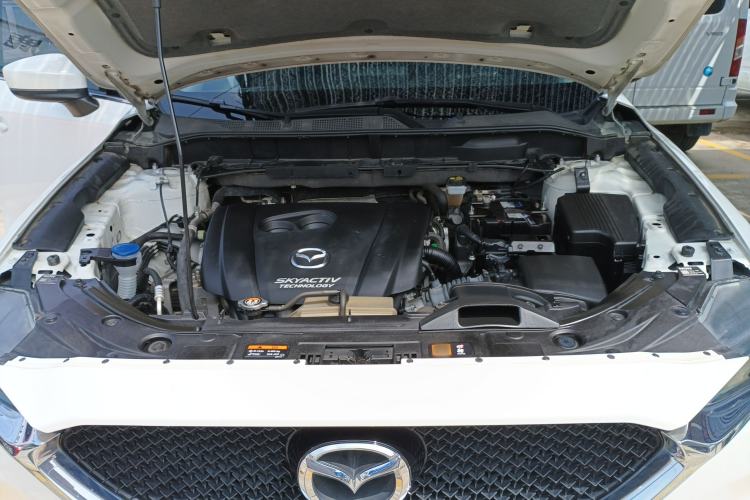 Used Mazda CX-5 2019 Cloud-Controlled Version 2.5L Automatic Two-Wheel Drive Luxury Trim China VI Standard Engine Bay