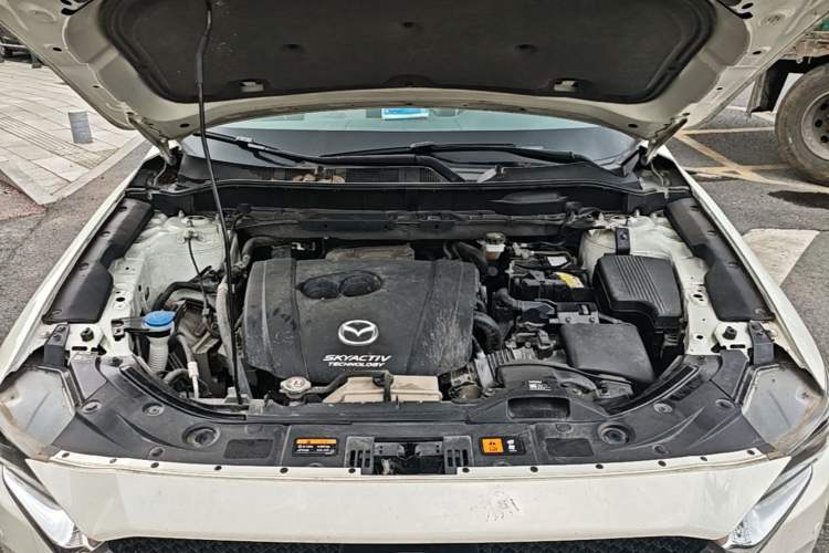 Used Mazda CX-5 2019 Cloud-Controlled Version 2.0L Automatic 2WD Smart Style China V Standard Engine Bay