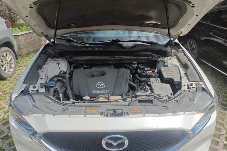 Used Mazda CX-5 2019 Cloud-Controlled Version 2.0L Automatic 2WD Smart Style China V Standard Engine Bay