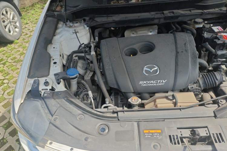Used Mazda CX-5 2019 Cloud-Controlled Version 2.0L Automatic 2WD Smart Style China V Standard Engine Bay Right