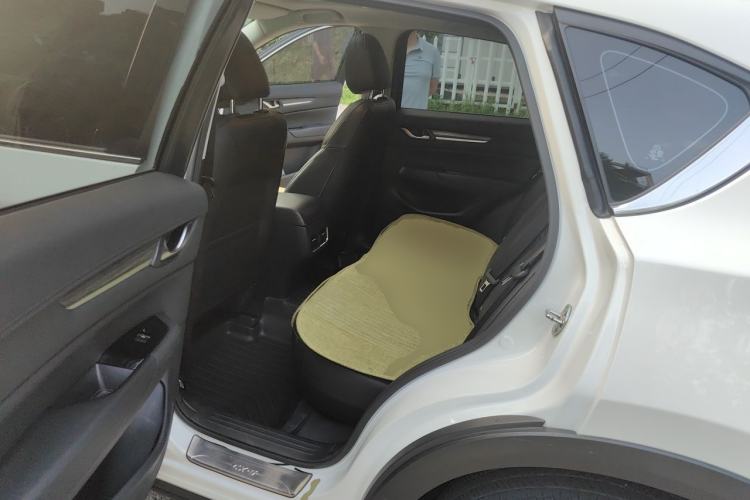 Used Mazda CX-5 2019 Cloud-Controlled Version 2.0L Automatic 2WD Smart Enjoyment Model China V Standard Left Rear Seat
