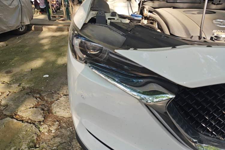 Used Mazda CX-5 2019 Cloud-Controlled Version 2.0L Automatic 2WD Smart Enjoyment Model China VI Standard Right Front Headlight