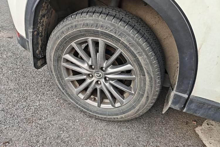 Used Mazda CX-5 2019 Cloud-Controlled Version 2.0L Automatic 2WD Smart Style China V Standard Right Rear Wheel Hub