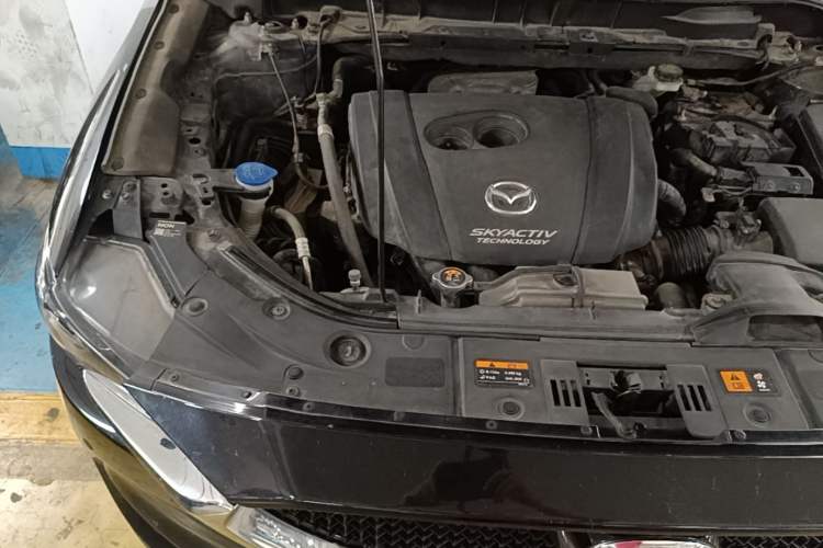 Used Mazda CX-5 2020 2.0L Automatic Two-Wheel Drive ZhiZun Version Engine Bay Right