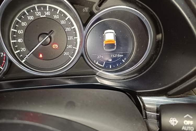 Used Mazda CX-5 2020 2.0L Automatic Two-Wheel Drive ZhiZun Version Odometer Close Up