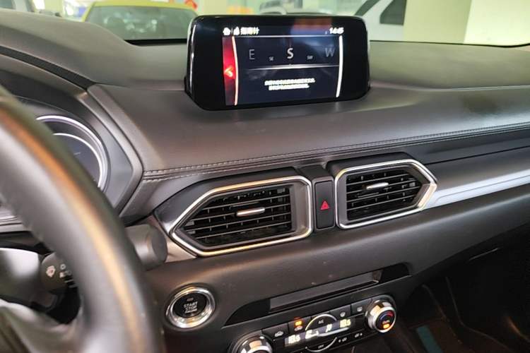 Used Mazda CX-5 2020 Revised Version 2.0L Automatic Two-Wheel Drive Smart Type Audio And AC Panel