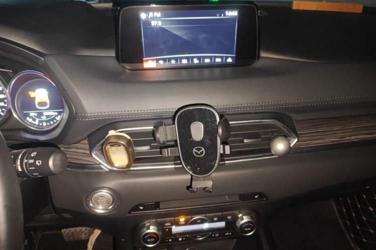 Used Mazda CX-5 2020 2.0L Automatic Two-Wheel Drive ZhiZun Version Audio And AC Panel