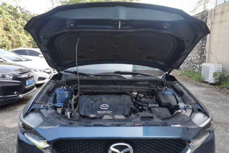 Used Mazda CX-5 2020 Revised Version 2.0L Automatic Two-Wheel Drive ZhiZun Trim Engine Bay
