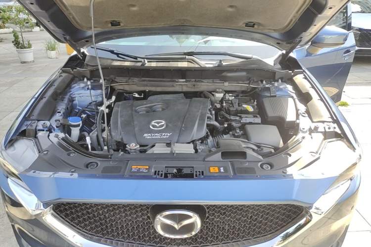 Used Mazda CX-5 2020 Revised Version 2.0L Automatic Two-Wheel Drive ZhiZun Trim Engine Bay