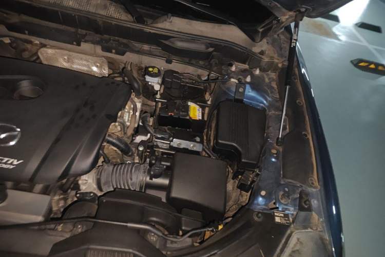 Used Mazda CX-5 2020 2.0L Automatic Two-Wheel Drive ZhiZun Version Engine Bay Left