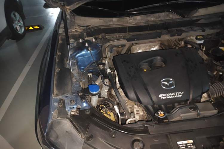 Used Mazda CX-5 2020 2.0L Automatic Two-Wheel Drive ZhiZun Version Engine Bay Right