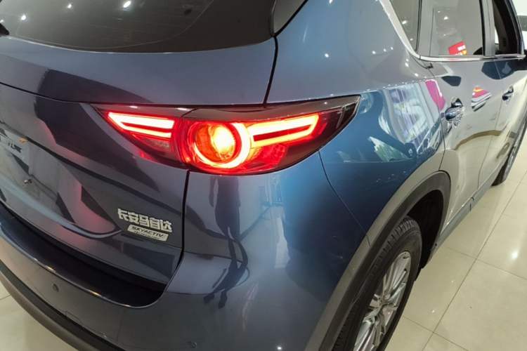 Used Mazda CX-5 2020 Revised Version 2.0L Automatic Two-Wheel Drive Smart Type Exterior 3