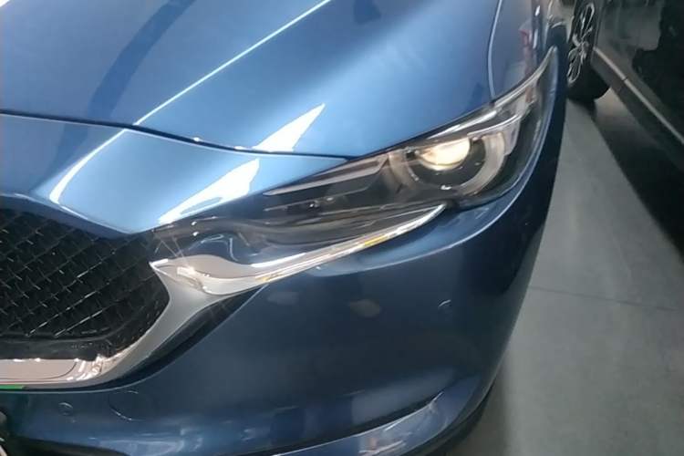 Used Mazda CX-5 2020 Revised Version 2.0L Automatic Two-Wheel Drive ZhiZun Trim Left Front Headlight