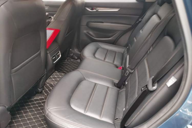 Used Mazda CX-5 2020 2.5L Automatic Two-Wheel Drive ZhiZun Version Left Rear Seat