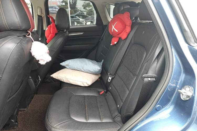 Used Mazda CX-5 2020 2.5L Automatic Two-Wheel Drive ZhiZun Version Left Rear Seat