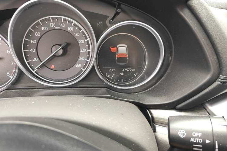 Used Mazda CX-5 2020 2.5L Automatic Two-Wheel Drive ZhiZun Version Odometer Close Up