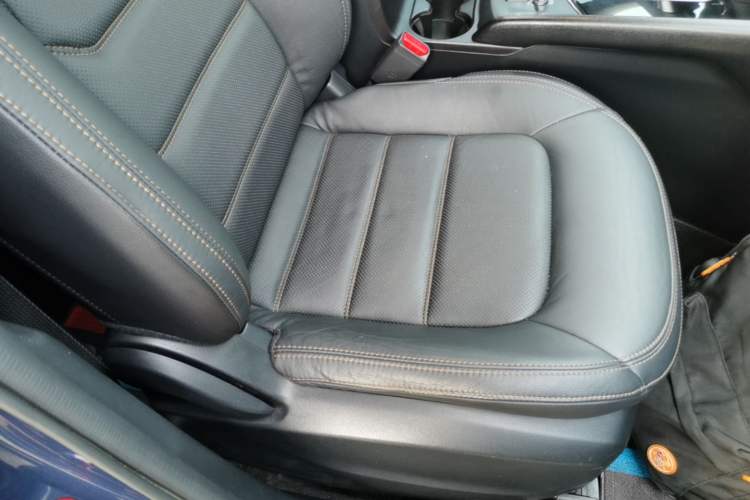 Used Mazda CX-5 2020 Revised Version 2.0L Automatic Two-Wheel Drive ZhiZun Trim Right Front Seat