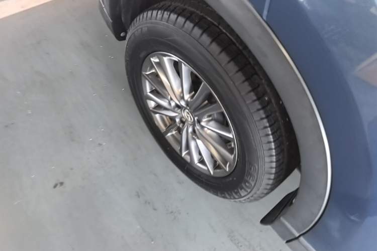 Used Mazda CX-5 2020 Revised Version 2.0L Automatic Two-Wheel Drive Smart Type Right Rear Wheel Hub