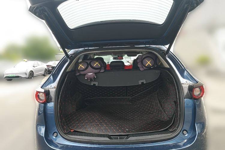 Used Mazda CX-5 2020 2.5L Automatic Two-Wheel Drive ZhiZun Version Trunk
