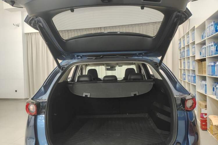 Used Mazda CX-5 2020 Revised Version 2.0L Automatic Two-Wheel Drive ZhiZun Trim Trunk