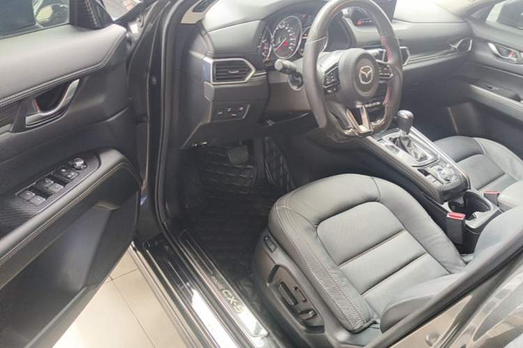 Used Mazda CX-5 2020 2.5L Automatic Two-Wheel Drive ZhiZun Version Driver Seat