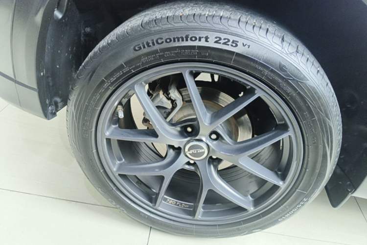 Used Mazda CX-5 2020 2.5L Automatic Two-Wheel Drive ZhiZun Version Right Rear Wheel Hub