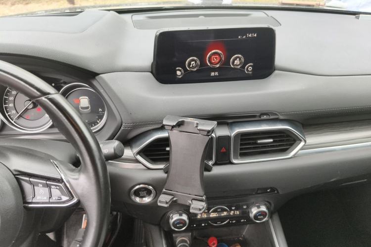 Used Mazda CX-5 2020 2.5L Automatic Two-Wheel Drive ZhiZun Version Audio And AC Panel