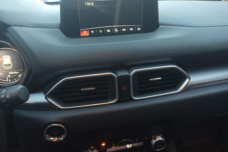 Used Mazda CX-5 2020 2.5L Automatic Two-Wheel Drive Smart Version Audio And AC Panel