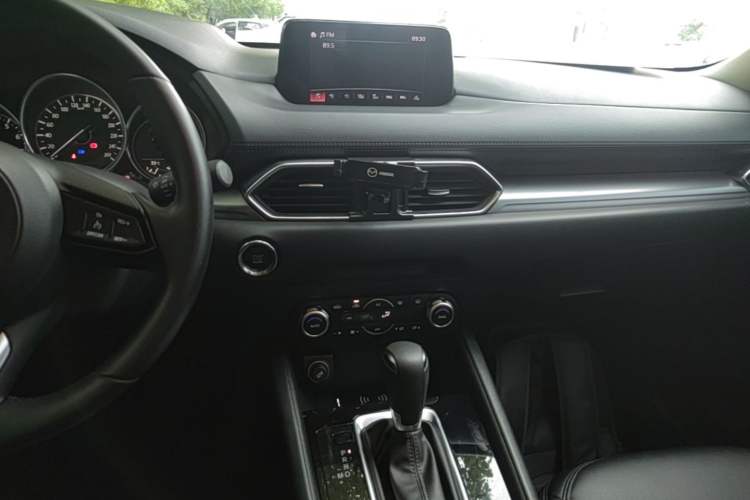 Used Mazda CX-5 2020 2.5L Automatic Two-Wheel Drive Smart Version Audio And AC Panel