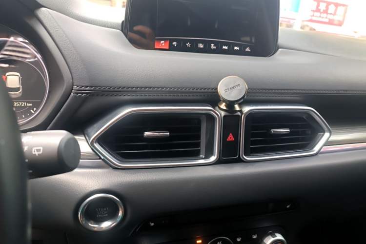 Used Mazda CX-5 2020 Revised Version 2.0L Automatic Two-Wheel Drive ZhiZun Trim Audio And AC Panel