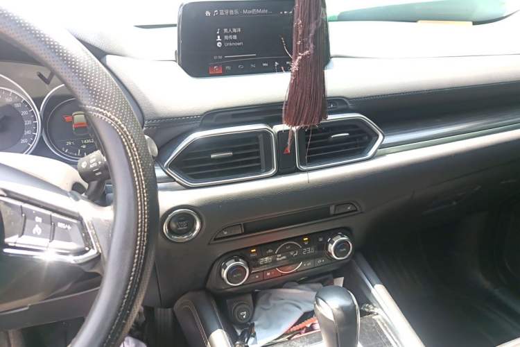 Used Mazda CX-5 2020 2.5L Automatic Two-Wheel Drive ZhiZun Version Audio And AC Panel