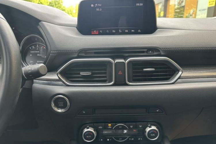Used Mazda CX-5 2020 2.5L Automatic 4x4 Flagship Edition Audio And AC Panel