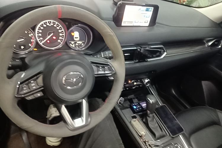 Used Mazda CX-5 2020 Revised Version 2.5L Automatic Two-Wheel Drive ZhiZun Trim Center Console