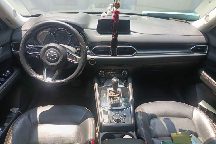 Used Mazda CX-5 2020 2.5L Automatic Two-Wheel Drive ZhiZun Version Center Console