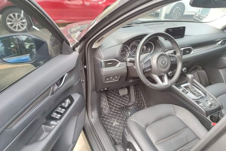 Used Mazda CX-5 2020 2.0L Automatic Two-Wheel Drive ZhiZun Version Driver Seat