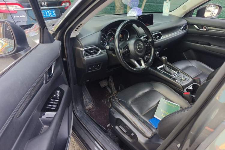 Used Mazda CX-5 2020 Revised Version 2.0L Automatic Two-Wheel Drive ZhiZun Trim Driver Seat
